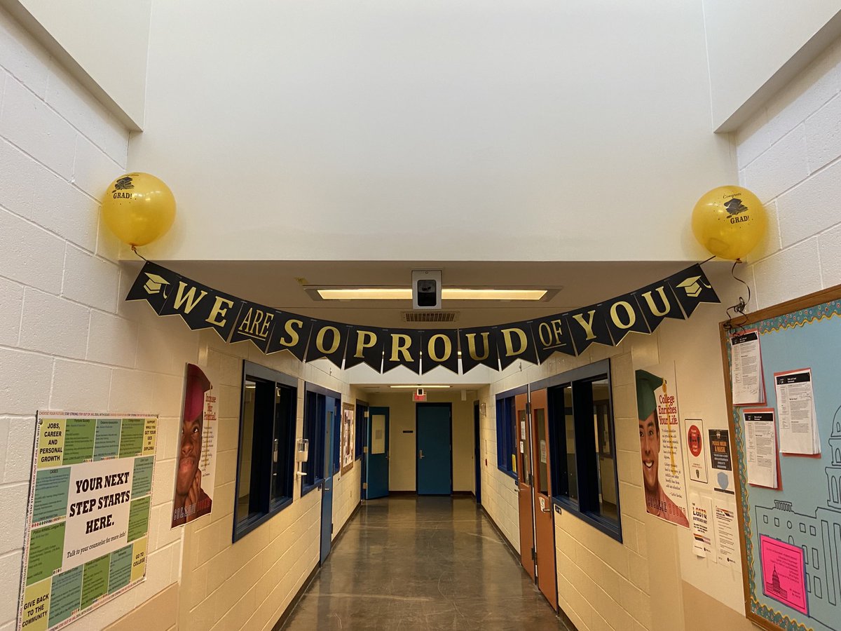 Celebrated 4 students who earned their HSE diplomas at Rosies. So proud of our students who demonstrate perseverance &amp; resilience. ⁦@ExecSuptLisante⁩ ⁦@d79SuptZweig⁩ ⁦@D79Nick⁩ ⁦@ACCESS_NYCDOE⁩