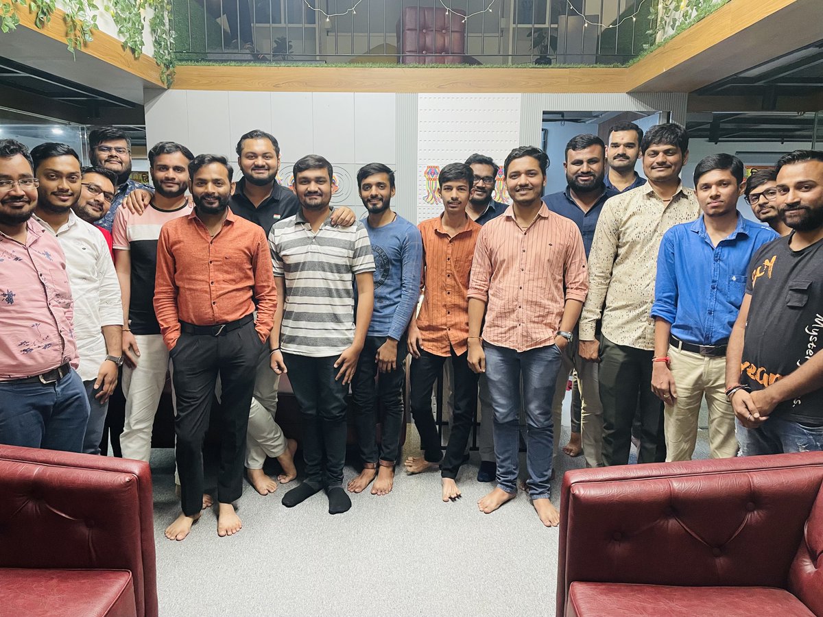 CodezeeSolution's tweet photo. Happy International Men's Day!
International Menβs Day celebrates the positive value men bring to our world, their families and communities.
#happyinternationalmensday #mensday #happyinternationalmensday2021 #people #mens #families #men #codezeesolutions https://t.co/cM4IgiEEgv