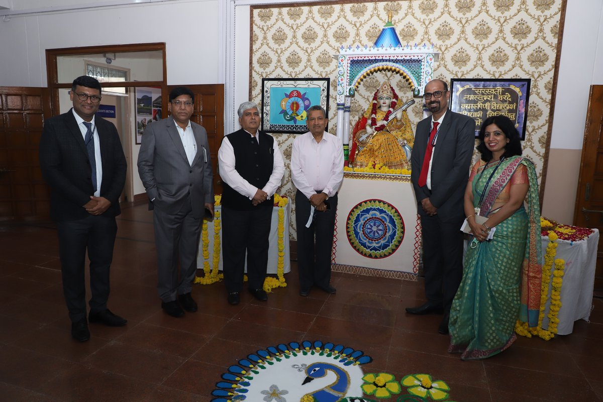 Sangam_Univ's tweet photo. With immense pride, we announce that #SangamUniversity has been accredited by NAAC. On the visit of respected authorities, students of Sangam University conducted a cultural program to offer a warm welcome to them.

#Bhilwara #NAAC #Celebration https://t.co/E4WcwYovWU