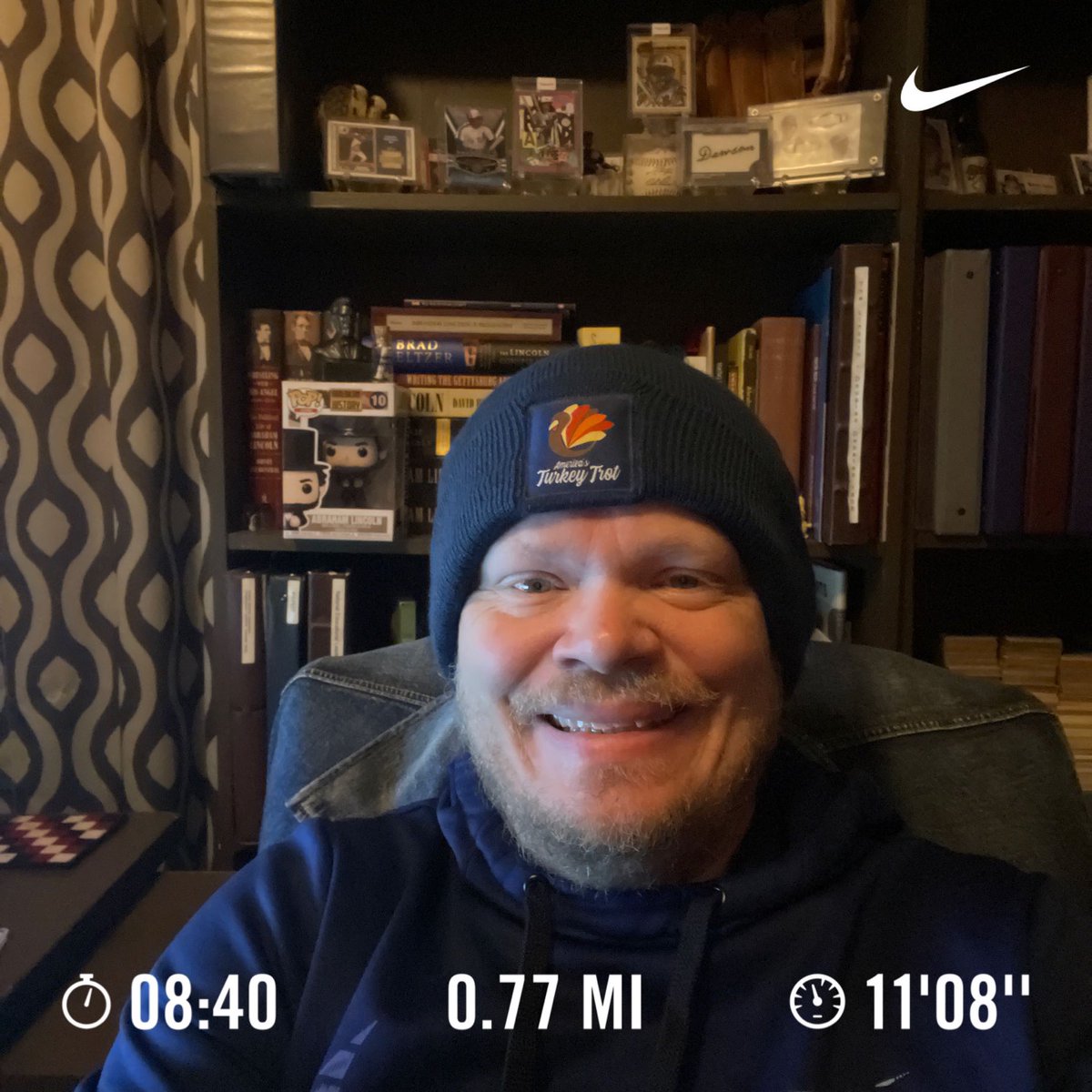 MrGragg's tweet photo. Started this 158th anniversary of the #GettysburgAddress with a nice 3/4th mile run. #marathontraining #marathoner #nikerunclub #nikerunapp #shatteringlimitations #NCSS2021VRW https://t.co/YtSuaKv5Rk