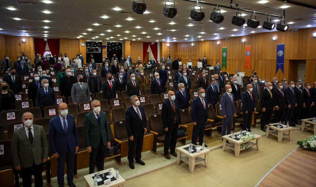 Samsun Üniversitesi Rektörümüz Prof. Dr. Mahmut Aydın, dönem başkanlığını Giresun Üniversitesinin yürüttüğü Doğu Karadeniz Projesi Bölge Kalkınma İdaresi Başkanlığı Üniversiteler Birliği (ÜNİ-DOKAP) toplantısına katıldı.
