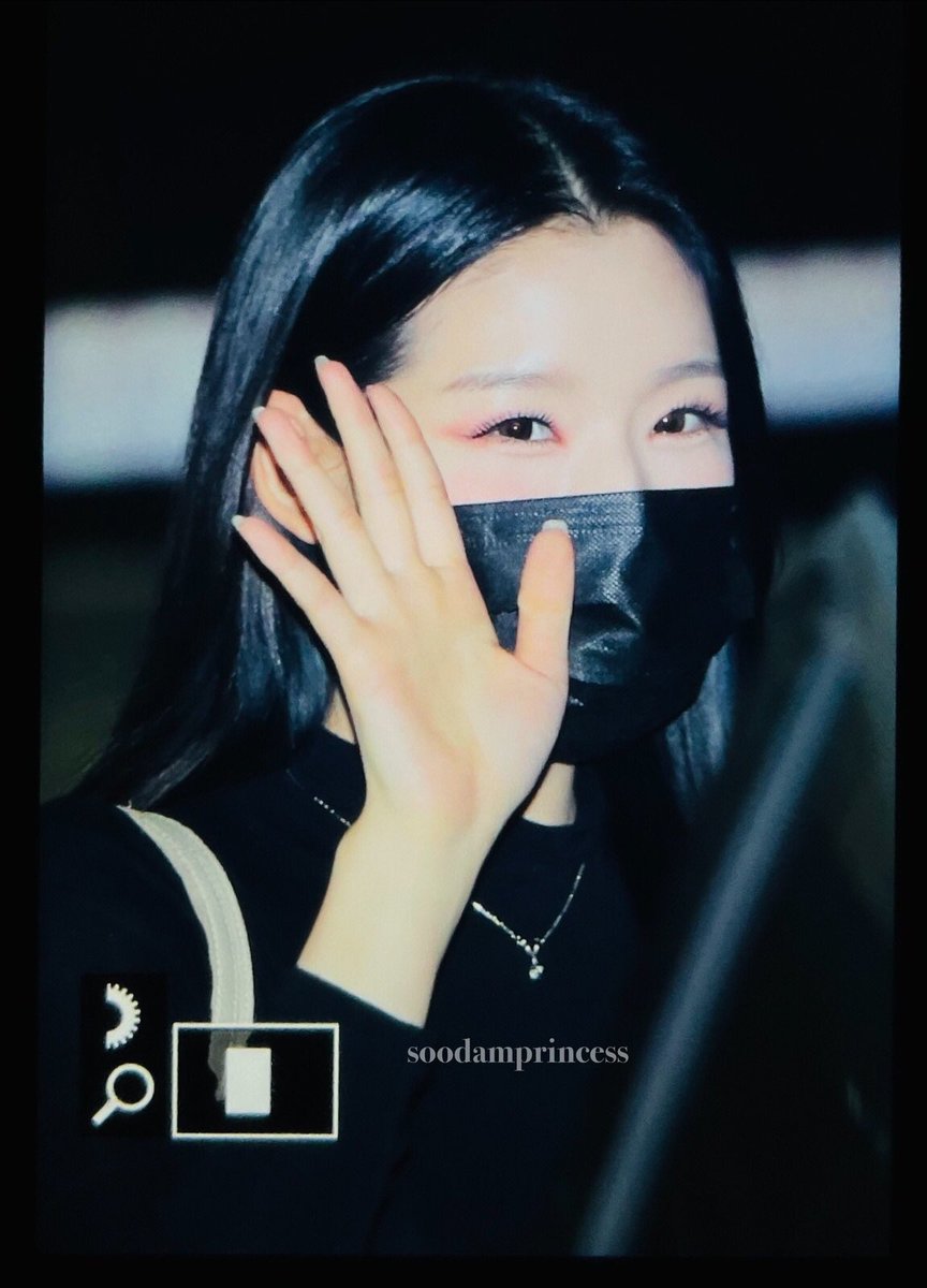 soodamprincess's tweet photo. 𝟐𝟎𝟐𝟏.𝟏𝟏.𝟏𝟗 뮤뱅 퇴근 《프리뷰》
수담 공주

사진은 수정 및 2차 가공, 로고 크롭, 개인프사를 금합니다. https://t.co/HbsavjV3yG