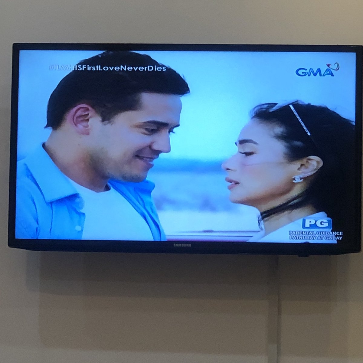 cheleborja's tweet photo. #ILMHISFirstLoveNeverDies
#ILeftMyHeartInSorsogon 
#Mikoy #Celeste https://t.co/Iu0zOv8aeU