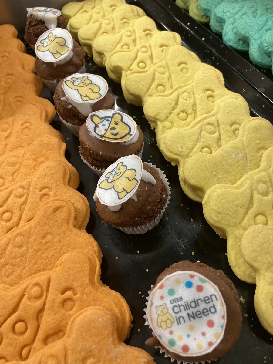 AaronWanford's tweet photo. You can see why we were shortlisted for cook manager of the year @GreenRidgeR2 @HCLcatering #ChildreninNeed #themedlunch #aboveandbeyond #funfriday https://t.co/NyUuXWI7Sn