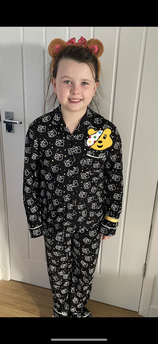 Kateleech92's tweet image. Covid isn’t stopping Ellie supporting children in need 💜🥰   #ChildreninNeed  #staysafe #Covid_19 #spottyforpudsey #stayhome @HFCronton