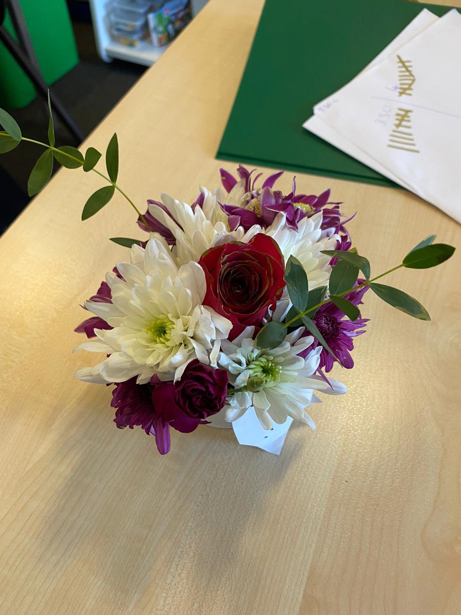 cvhs_sfl's tweet photo. S4 Citizenship Group were making flower buckets and carrying out market research in preparation for their Christmas project. 🎅🏻🎄🤶🏻⛄️#believeachieveaccomplish #HSPO @ClydeValleyHS https://t.co/1AJnwiqblN