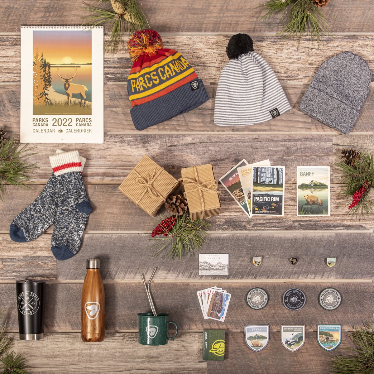 Shopping for the holidays? 🎁 Enjoy a FREE gift and FREE shipping with purchases over $100 at #ParksCanadaShop!

Order by December 9th to ensure on-time holiday delivery in Canada: 
parkscanadashop.ca/collections/gi…