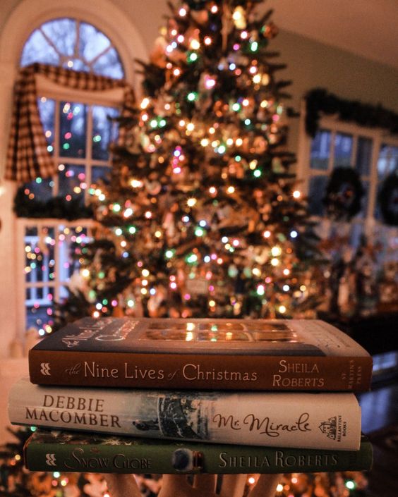 LadyCafezinho's tweet photo. Indicação de livros que se passam no Natal, a thread; https://t.co/2rw8uxfPh0