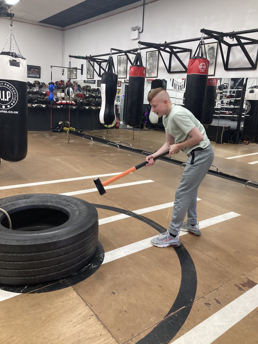 pathway_1's tweet photo. Great morning at boxing with our learners fun circuit to warm up with then some controlled body sparring to finish off @MightymarinerBA #discipline #controlledaggression #technique @PhoenixPark_ @PhilBurns_ppa @NeilASwain @Phillips66UK @PRU_Leader @WellspringAT @MarkWilCEO https://t.co/hzggS4CX0u