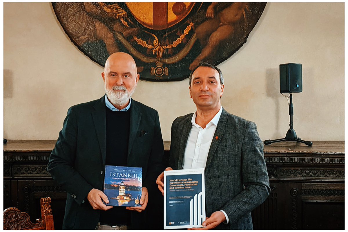 Rönesansın beşiği Floransa ile İstanbul arasında kültürel miras yönetimi alanında işbirliği yapacağız.

Floransa Tarihi Kent Merkezi Dünya Miras Alanı Yöneticisi Carlo Francini <a href="/CarloFrancini/">Carlo Francini</a> ve Floransa Belediyesi ile çok değerli bir buluşma gerçekleştirdik.