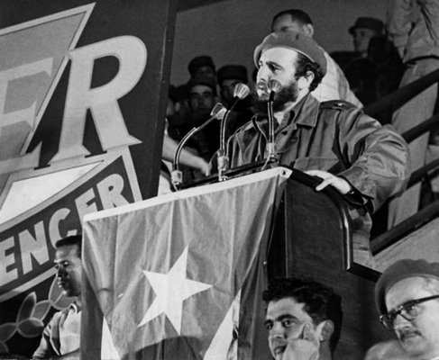 #FidelPorSiempre: La Revolución tiene que ocuparse de la educación física y del deporte como una cuestión fundamental para el país” (…) “Sin revolución no se habría podido soñar siquiera con empezar a desarrollar en nuestra patria un gran movimiento deportivo”. (19/11/1961)