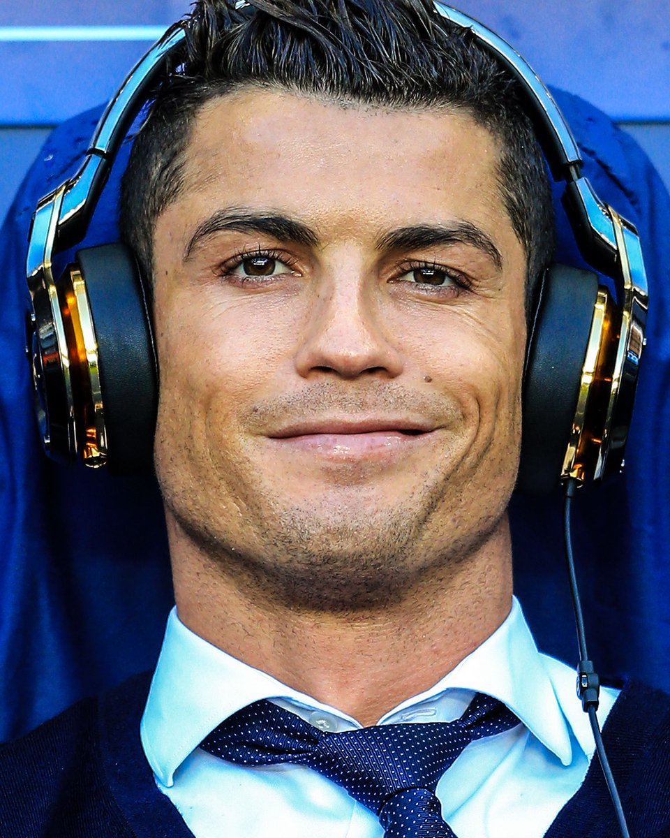 brfootball's tweet photo. When Adele’s got new music 🎧 https://t.co/NX7mmdaSKy