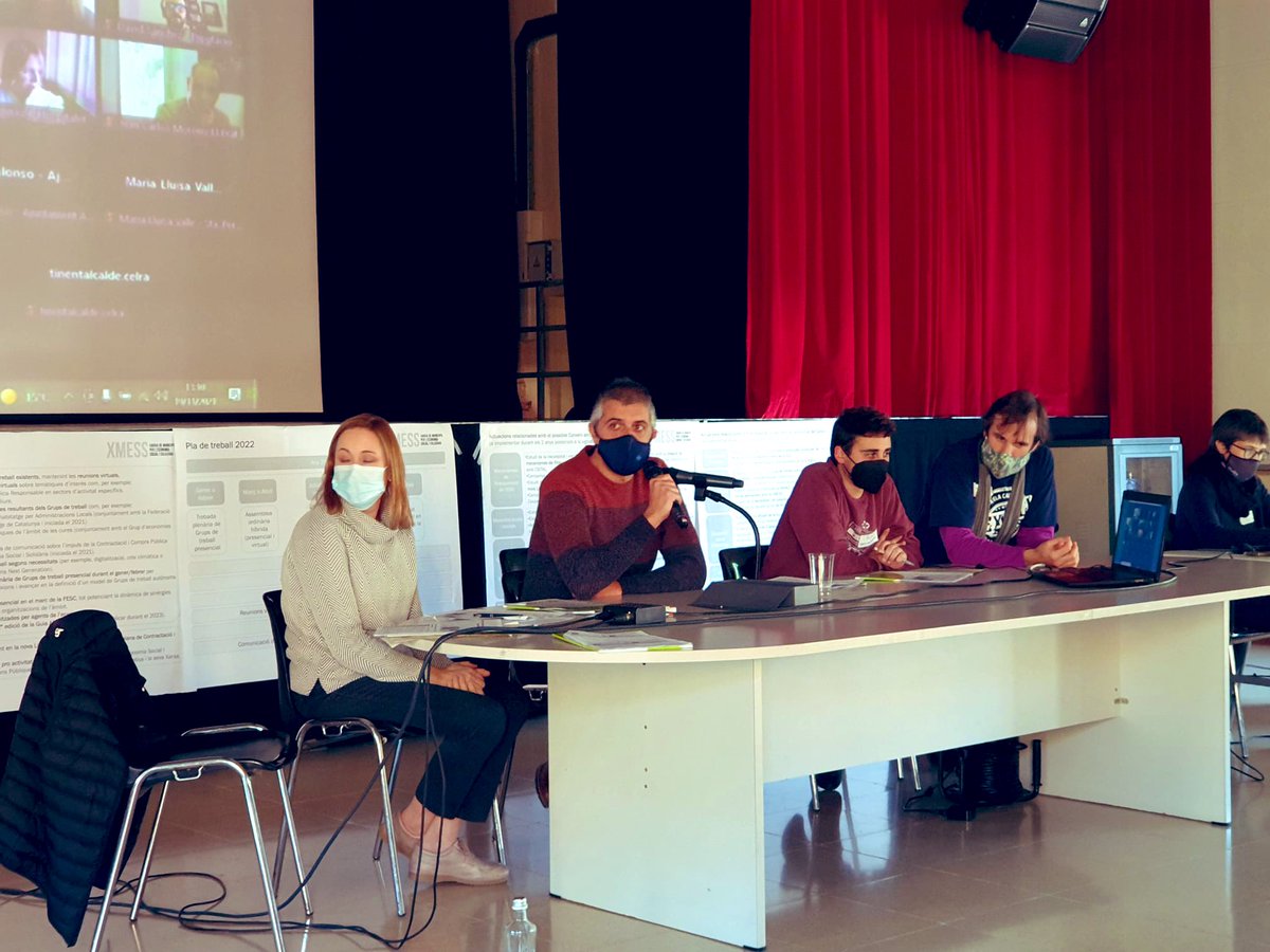 tonividalsastre's tweet photo. A l’assemblea de la @XmessCat a Cabrils. Avui, a mes de representar @ViladeSalt, s’ha aprovat l’adhesió del @ccgirones. Primer Consell Comarcal i de ben segur n’hi haurà mes. Bon debat, interessants reflexions i moltes iniciatives que des del món local impulsem. #XMESSCabrils https://t.co/xqxGP7RCwO
