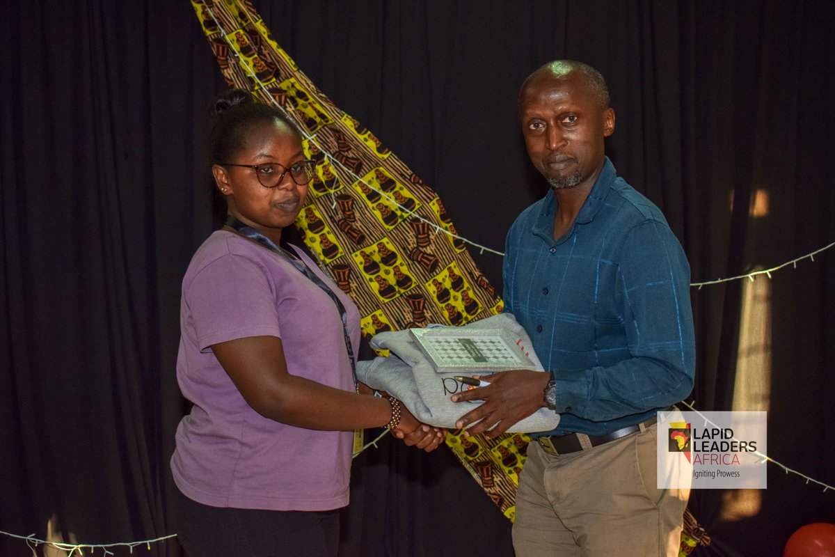 LapidLeaders's tweet photo. The #LapidExperience is one of it's kind. During the transition ceremony, we awarded the creme de la creme from the cohort. Keep doing what you do best young leaders!
#LapidChangeMakers https://t.co/Yvz9Ez5zdA