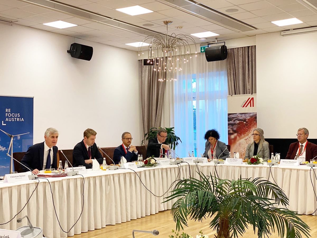 It is with a deep pride to host at Rogner Hotel Tirana the event of Advantage Austria for “Executive Mission Nordmazedonien + Albanien | 17.-20.11.2021”
With the special participation of the Foreign Affairs Minister of the Republic of Austria, HE. Dr. Michael Linhart