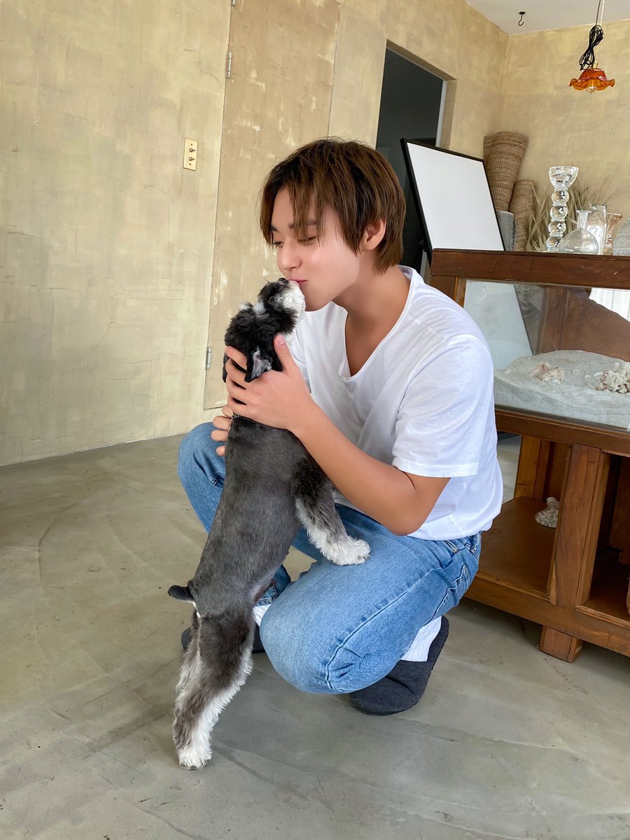 amwoojinie's tweet photo. 211119 #TooMuchoon
#๋ฐ์งํ #PARKJIHOON https://t.co/60hysvTGZi