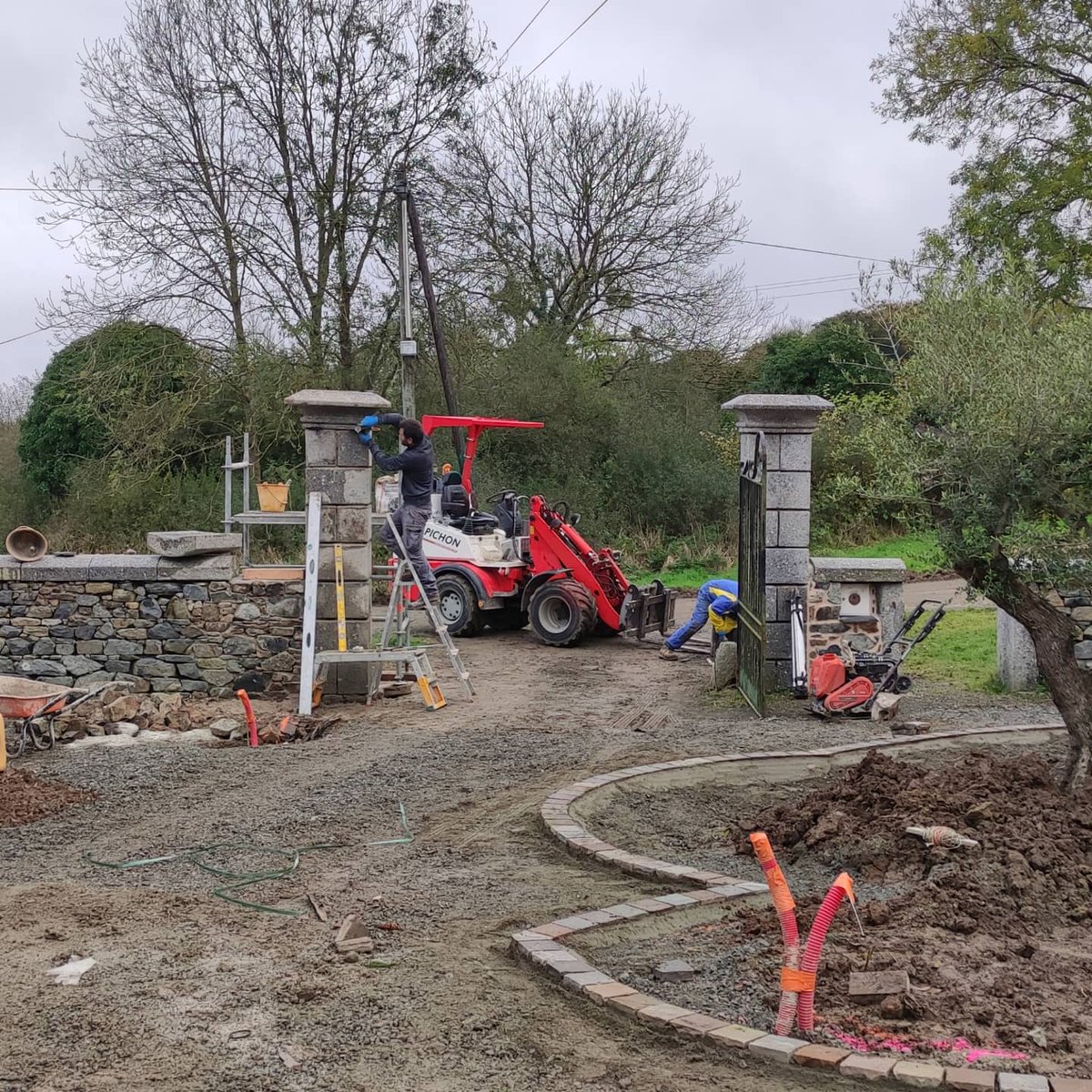 Archad22Archad's tweet photo. 🏗️Restauration d'un pilier de portail en granit, pierre de taille. 👷
Restauration de pierre cassée.🩹
#restaurationdupatrimoine #maçonnerie #architecture #BTP #stone #cotesdarmor #build #pilier #portails #stonecarver #pierre #immobilier #house #property #bretagne https://t.co/zB0k6f72Wx