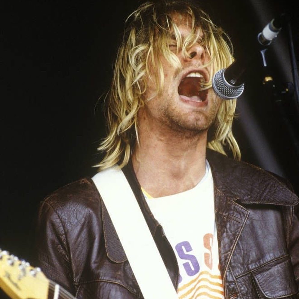 radyogusto's tweet photo. 30 yıl önce bugün Amerikalı grunge müzik grubu Nirvana, resmen grunge müziğin marşı kabul edilebilecek olan “Smells Like Teen Spirit” şarkısını yayınladı! https://t.co/09OUjAIKta