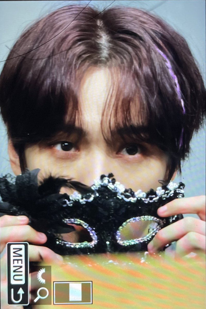 Minstory931103's tweet photo. 211119 팬사인 #민혁 https://t.co/CgGQznSk4o