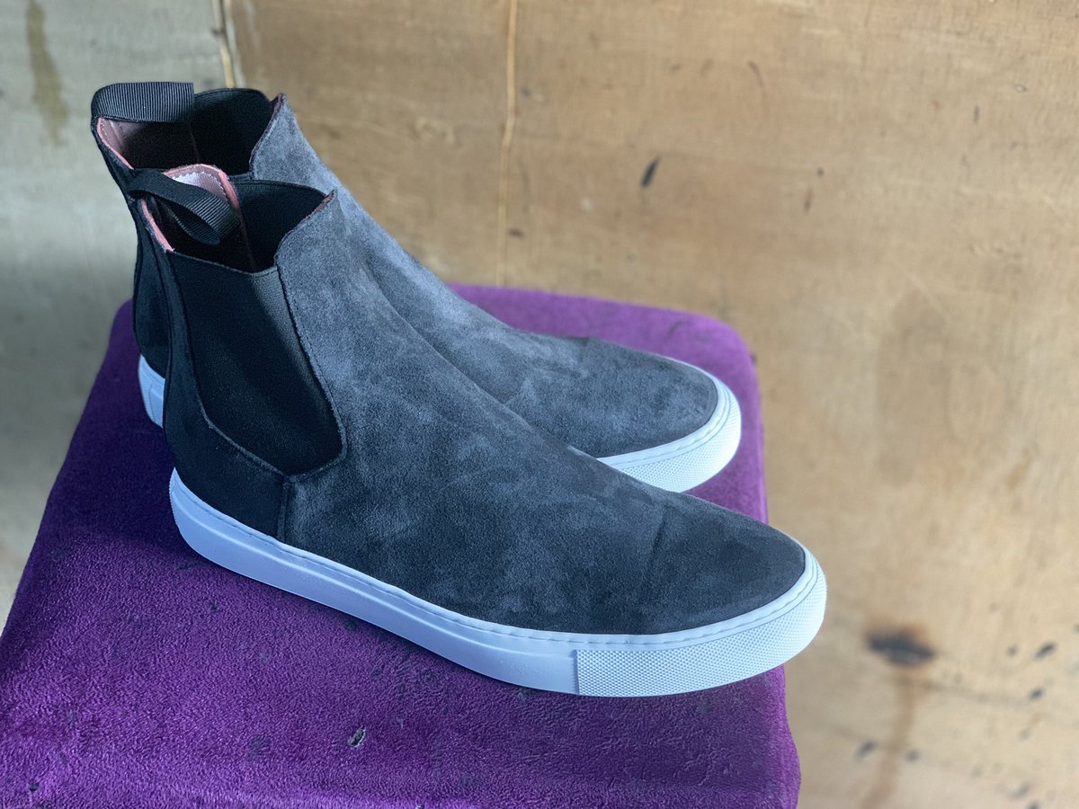 Teetopstores's tweet photo. Chelsea boot with sneaker sole
Available in all sizes on order basis

Price: 20,000 naira only

We deliver nationwide 
Send a Dm today to make your order https://t.co/B5eb0wGqVr