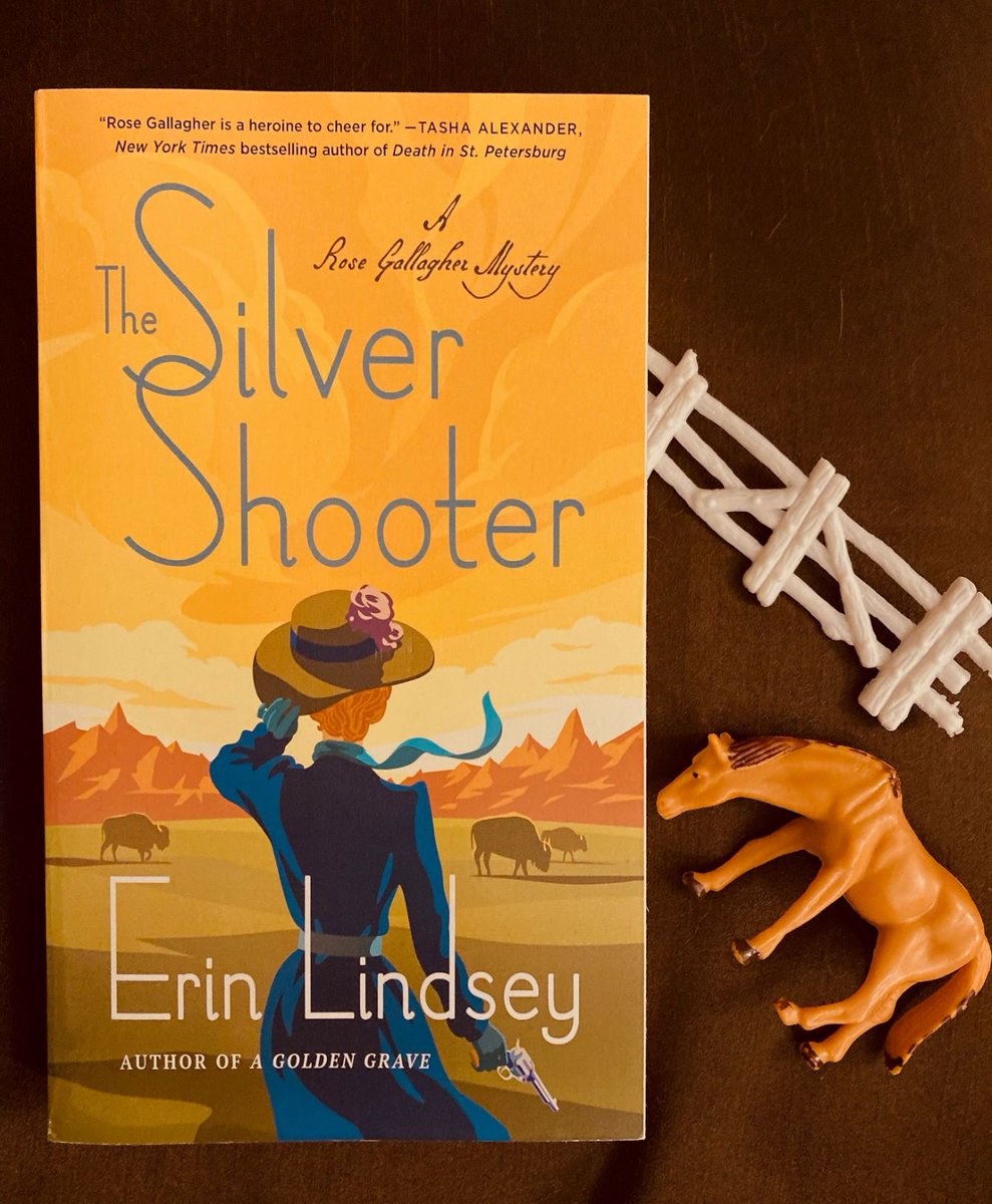 ivereadthisblog's tweet image. This was a nice 'palate cleanser' book for me, something light and entertaining with a lil romance thrown in. Plus a memorable female detective 🌹

@ETettensor @MinotaurBooks

ivereadthis.com/2021/11/19/boo…