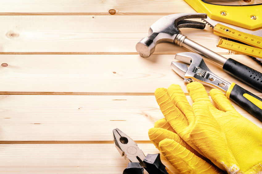 BroadviewScreen's tweet image. Pssst! Your crack is showing.  broadviewscreen.social5.net/post/pssst-you… #fixtheporch