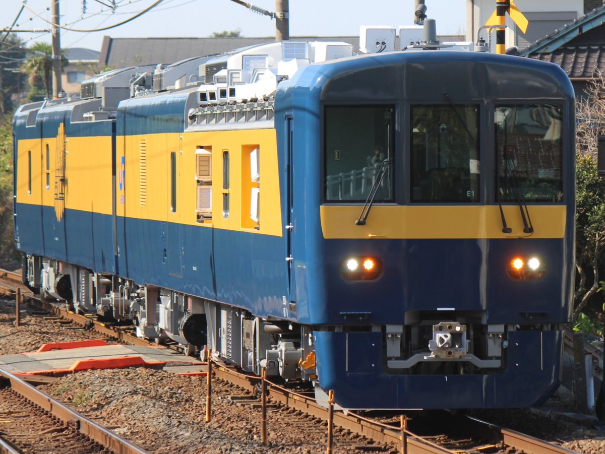 renofajr's tweet photo. 📅2021年11月19日(金)
【新型電気式気動車「DEC741」】
総合検測車
📸山陽本線　幡生～新下関

#JR西日本 #DEC741 #吹田総合車両所 #京都支所 #近畿車輌 #鉄道 https://t.co/DVKbUW1jSe