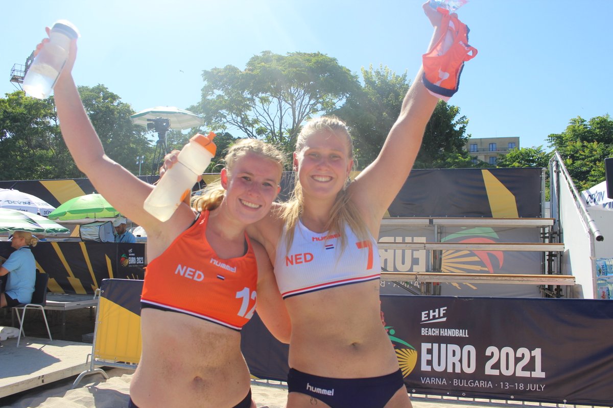 𝙒𝙊𝙒!💥 Wat een goed nieuws! 🙌
De Beach Dames zijn geplaatst voor het WK Beach Handball 2022 in Griekenland 🤩