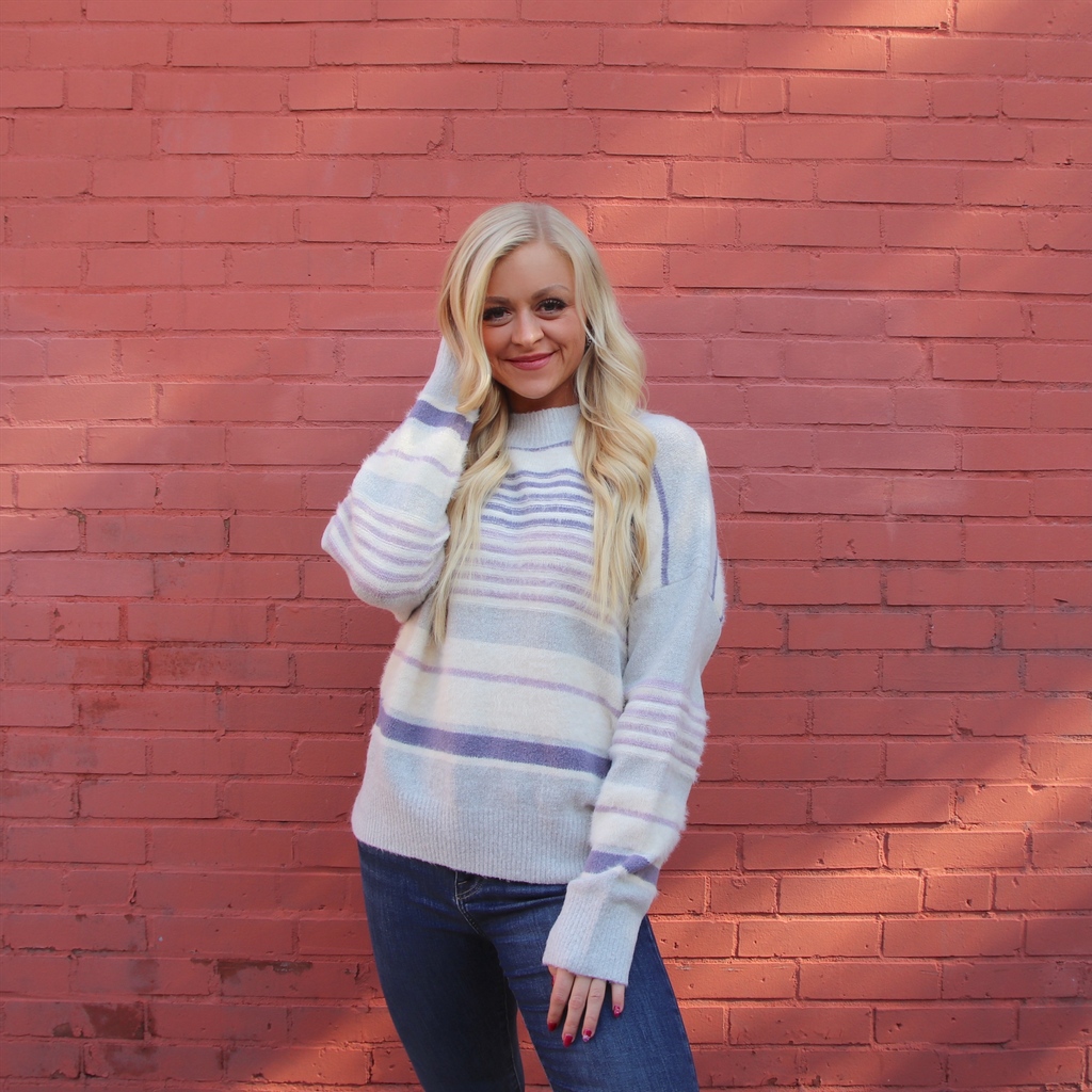 pdboutiquestl's tweet photo. Happy Friday! Bundle up out there!

Wakechai Sweater: $56.50
Sizes: S - L

#shoppdstl #shopsmall #supportlocal #locallovestl #stlmade #stlboutique https://t.co/Jiy53Aav9W