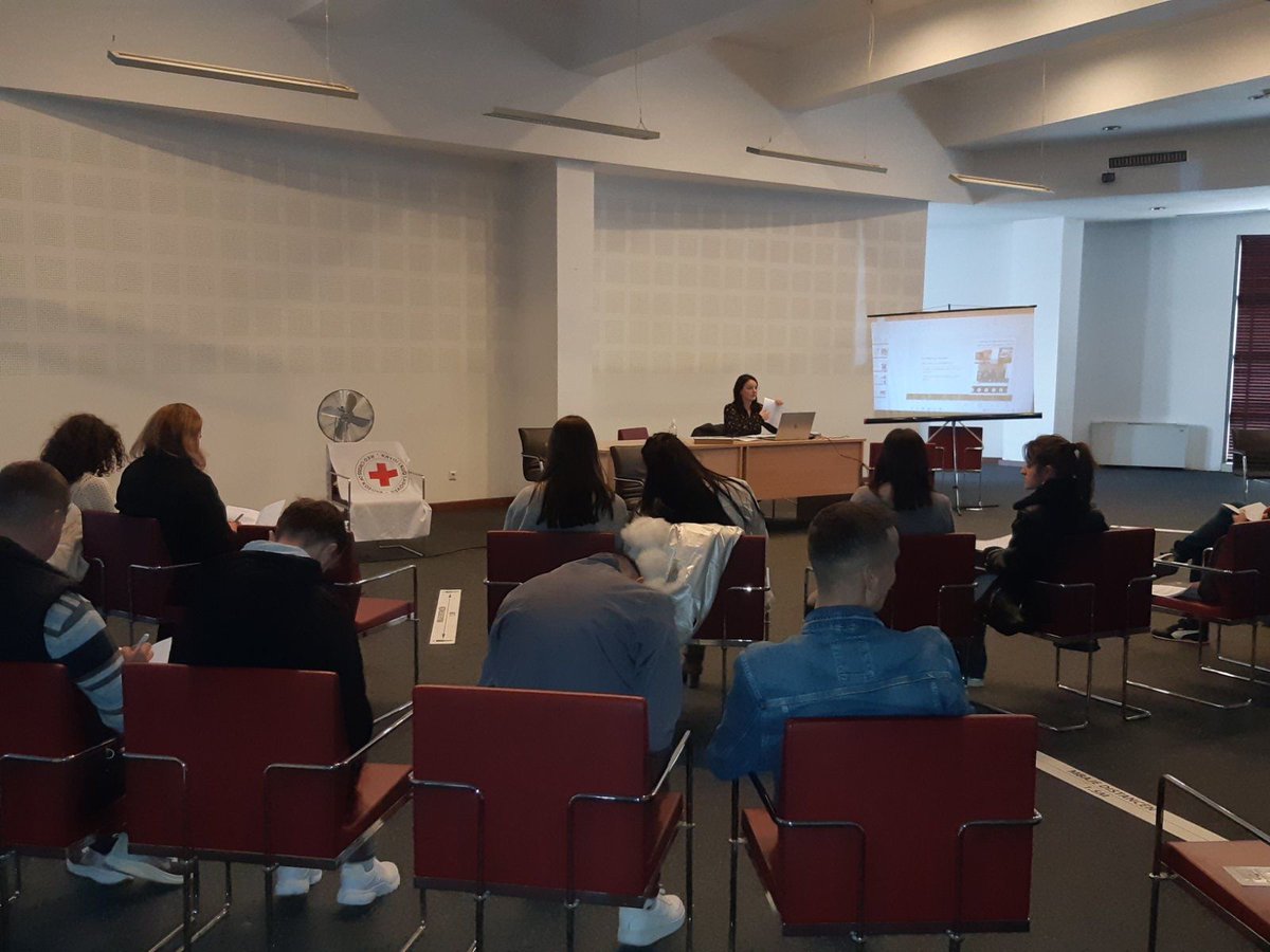 RedCrossKosova's tweet photo. Fifty-two volunteers are trained in Tracing Service procedures

The Red Cross of Kosova trained 52 volunteers for the Tracing Service procedures from 26 branches of the Red Cross.

The International Committee of the Red Cross - Mission in Pristina, supported the training.
@ICRC https://t.co/c6YEQx7FVj