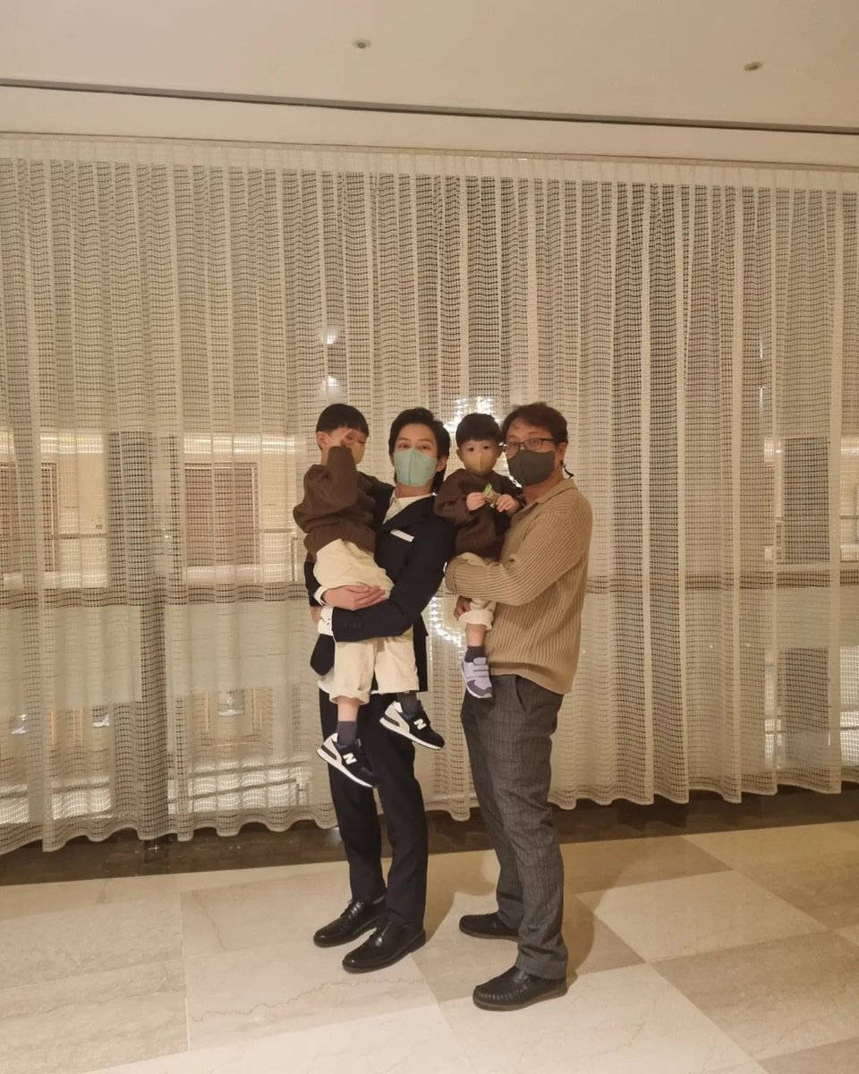 sunshine83710's tweet photo. kimheejin331 IG #HEECHUL https://t.co/UHq7DahH5L