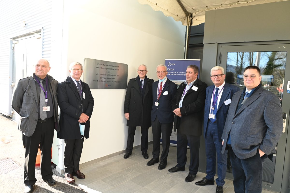 100% des déchets nucléaires radioactifs produits par <a href="/EDFofficiel/">EDF</a> ont une solution de gestion sûre. Hier en inaugurant ICEDA, sur le site de <a href="/EDFBugey/">EDF Bugey</a>, j'ai vu la capacité de la filière #nucléaire de construire un avenir décarboné et sécurisé pour les futures générations.