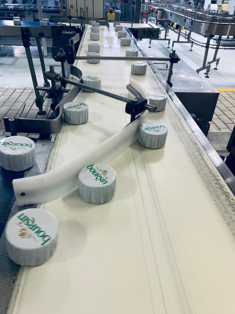 ANIA_FRANCE's tweet photo. 🧀#Boursin, c’est un savoir-faire ancestral depuis 60 ans produit à Pacy-sur-Eure en #Normandie par 130 collaborateurs. C’est aussi :
♻️Des engagements #RSE #ProjetGreenFactory
🚀Des innovations
🇫🇷Des ingrédients #MadeInFrance
Merci @belcorporate de votre participation #DCQVM https://t.co/8AISnr0bb9