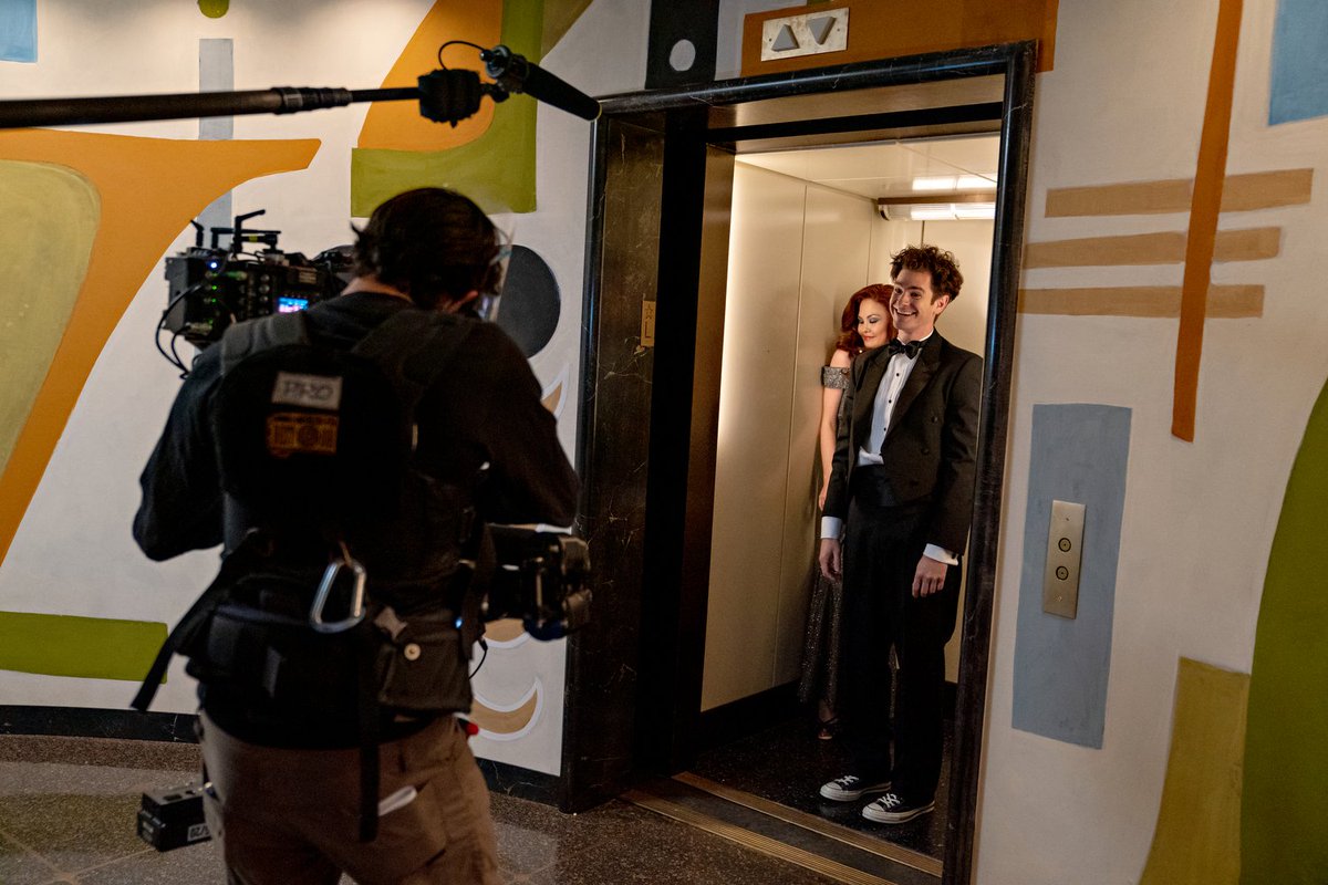 Andrew Garfield in an elevator, Mike Fuchs on Steadicam