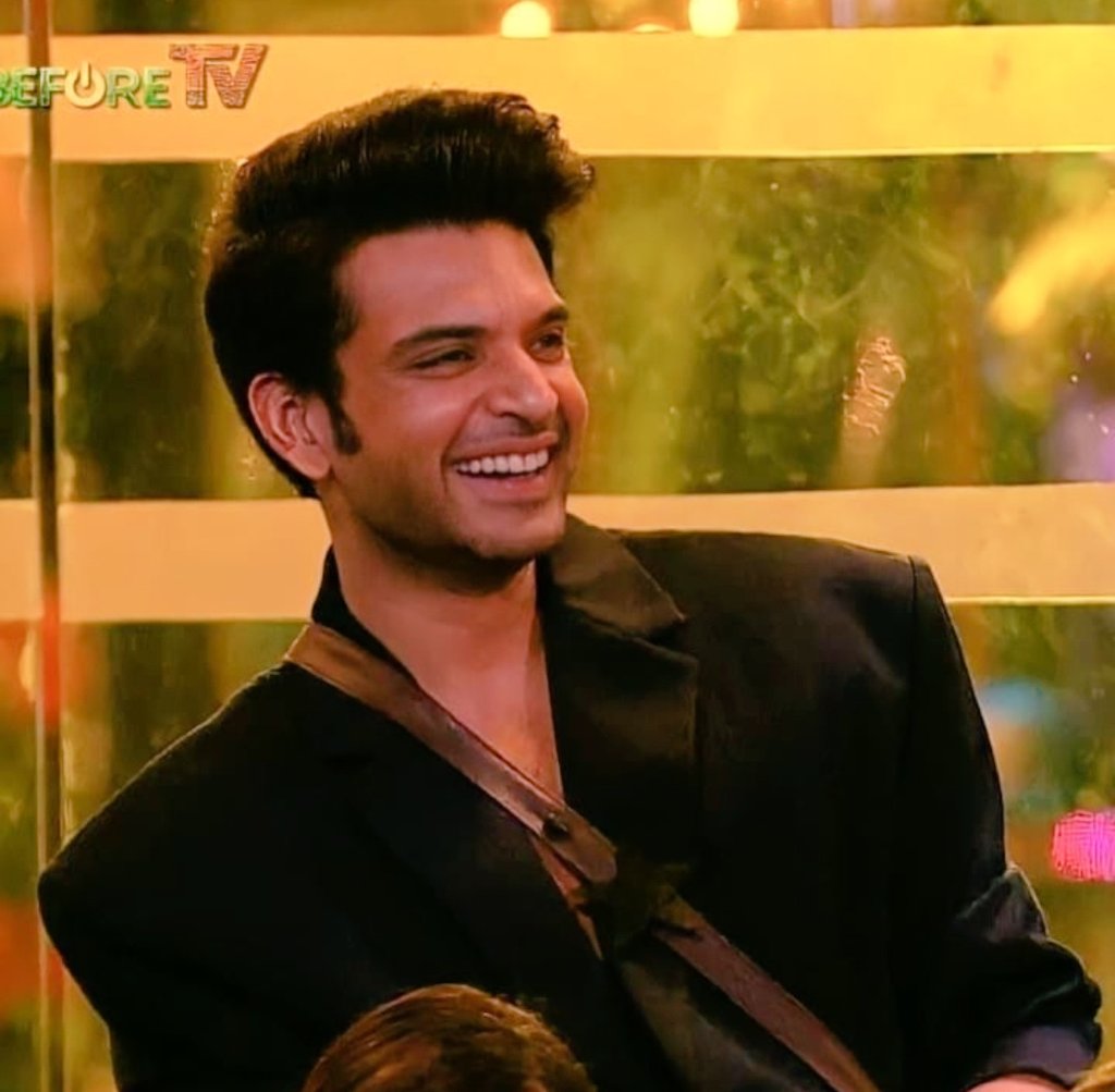 BuzzRadarIND's tweet photo. Who is Your Favourite??

Like for #KaranKundrra ❤️
Retweet for #PratikSehajpal 🔁

#BiggBoss15 https://t.co/bcEFnAuKyQ
