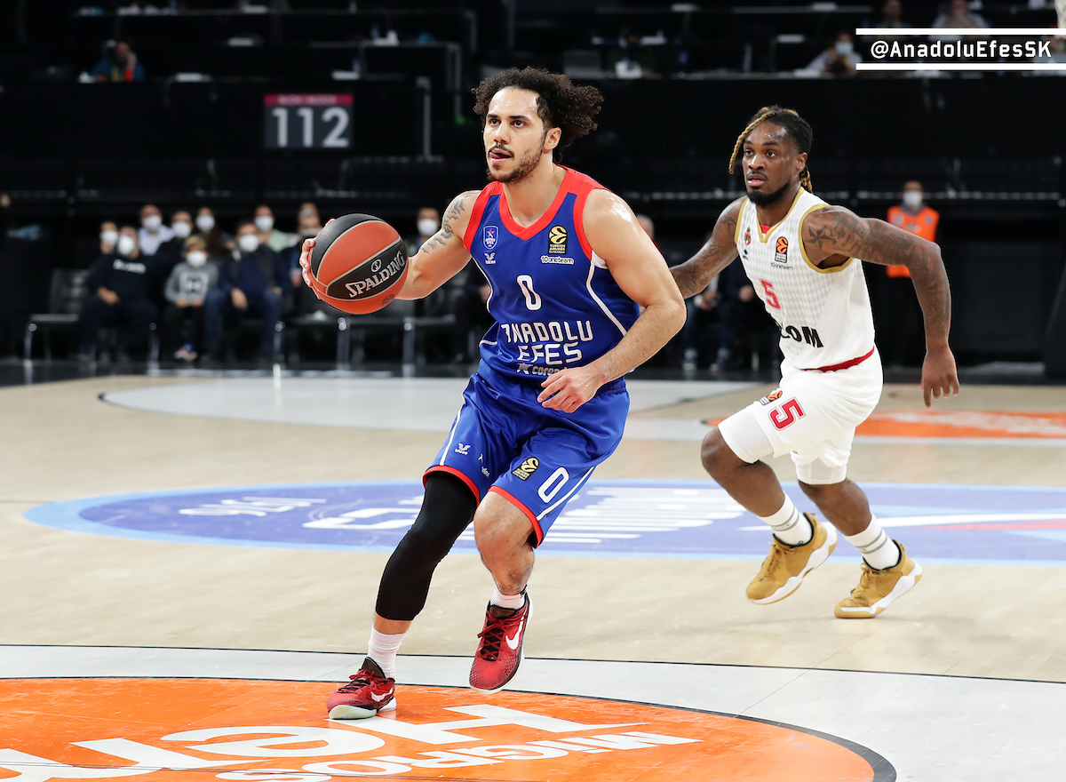 Футбол в монако информация. Прогноз анадолу монако. 23. Игрок анадолу эфес амат мбайе. Анадолу.