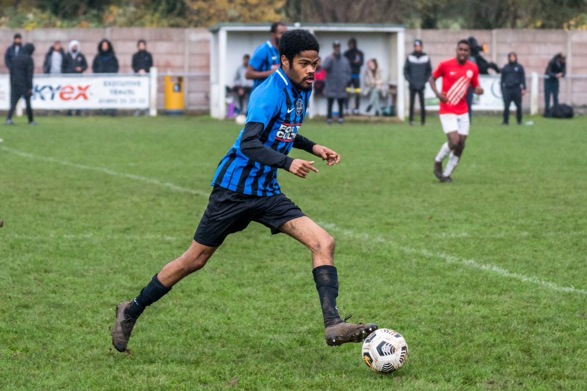 A few snaps from our 2nd round Middlesex cup tie Vs <a href="/takersfc/">TAKERS FC</a> 

📸 Chris Benn