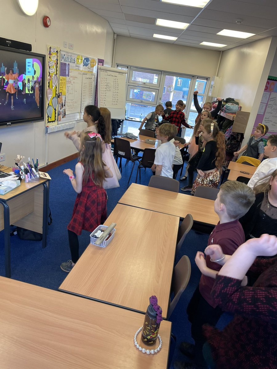 Y4Spa's tweet photo. Children in Need 2021!! Today Juniper and Rowan Classes took part in a dance off for Children in Need this year! They all had some great moves! 🕺 💃 @SpaldingPriAcad @InfinityAcad @Y4Spa https://t.co/Gza3CkFnRw