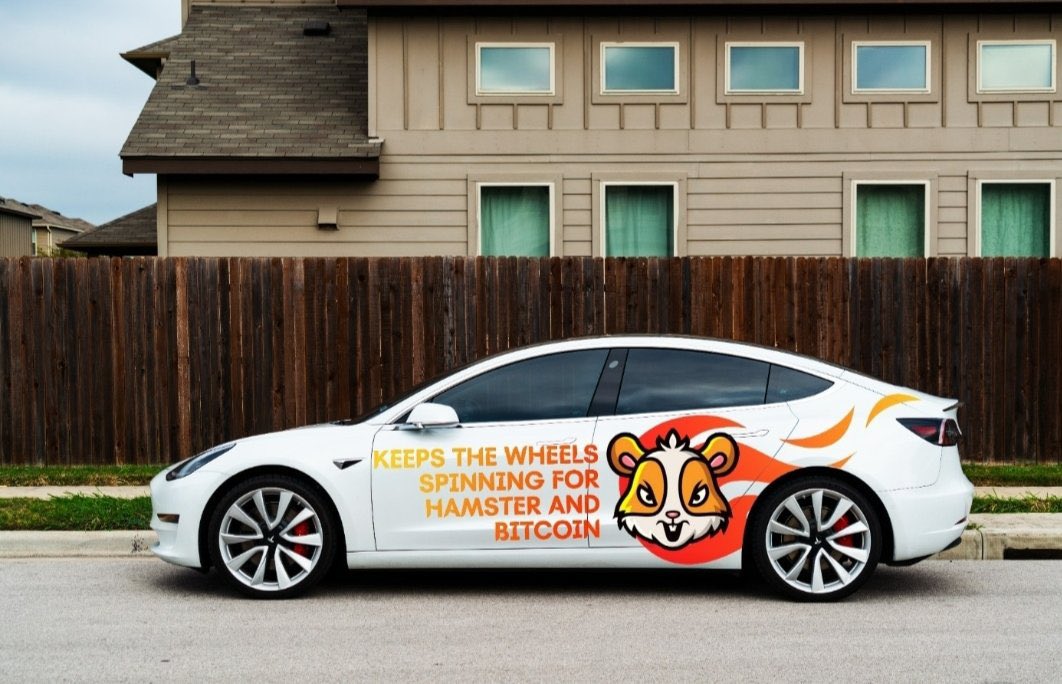 OzkanTanriver01's tweet photo. Tesla bana çıkacak 😂
Hamster Reward Tesla https://t.co/soOZXz4b6F