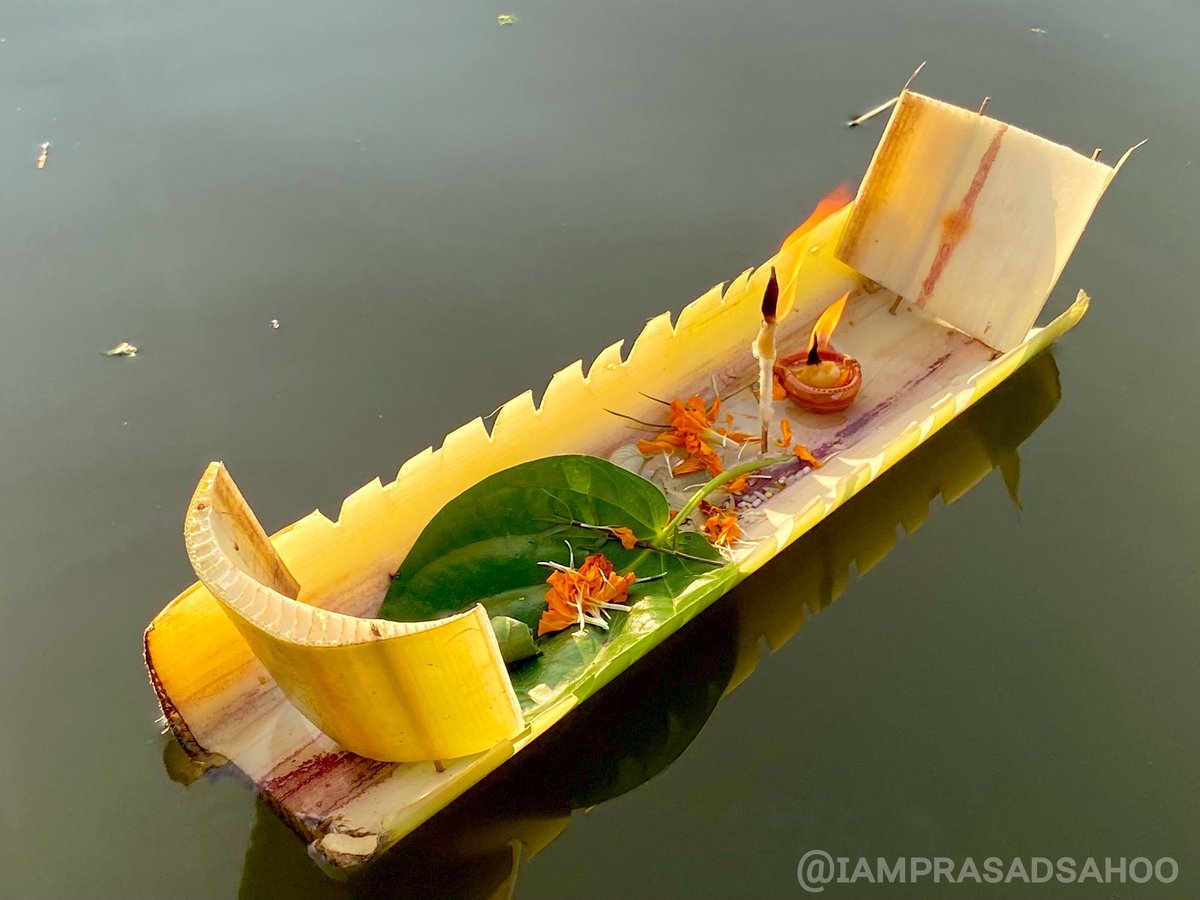 iamprasadsahoo's tweet photo. ପବିତ୍��� କାର୍ତ୍ତିକ ପୂର୍ଣ୍ଣିମା ଓ ବୋଇତ ବନ୍ଦାଣ ର ଅନେକ ଅନେକ ଶୁଭେଚ୍ଛା ଓ ଅଭିନନ୍ଦନ 🙏
#KartikaPurnima2021 
@iamprasadsahoo https://t.co/vJQo4ybXuv