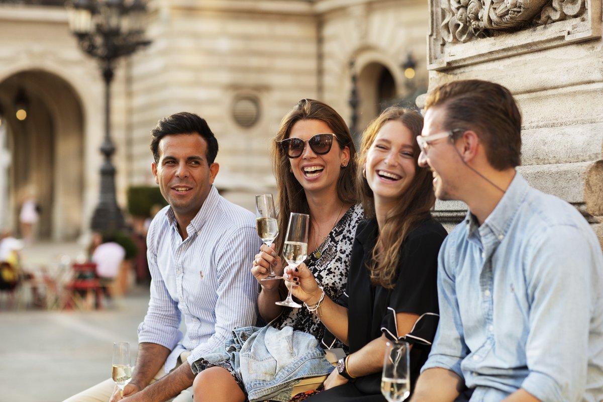 germanwineca's tweet photo. To celebrate the European Union Film Festival, Wines of Germany is giving away a case of German wine valued at $350! Share why you love #EUFF film festival @EUFFTO

Winner will receive a message on the closing date of the festival - Good luck! #EUFF2020 #germanwinecanada https://t.co/1644THZejd