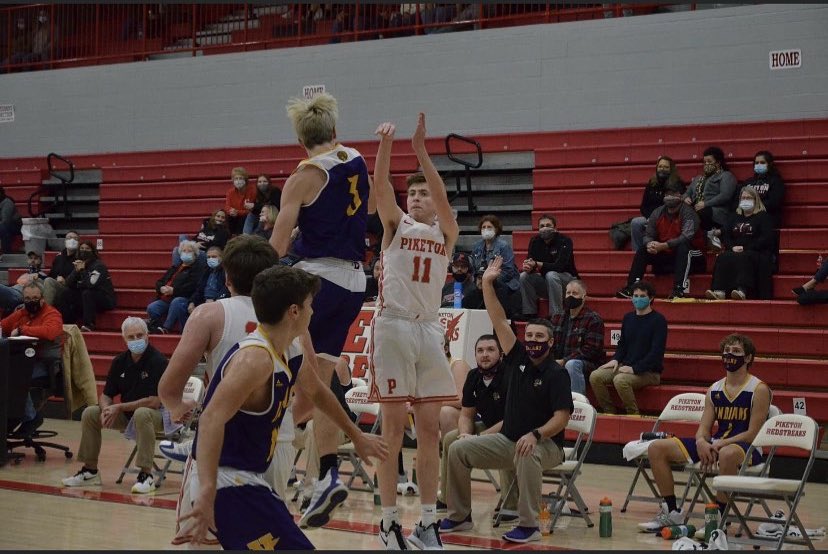 RedstreakBball's tweet photo. 🔥⚡️11 DAYS ⚡️🔥 https://t.co/JiRr8XUtMP
