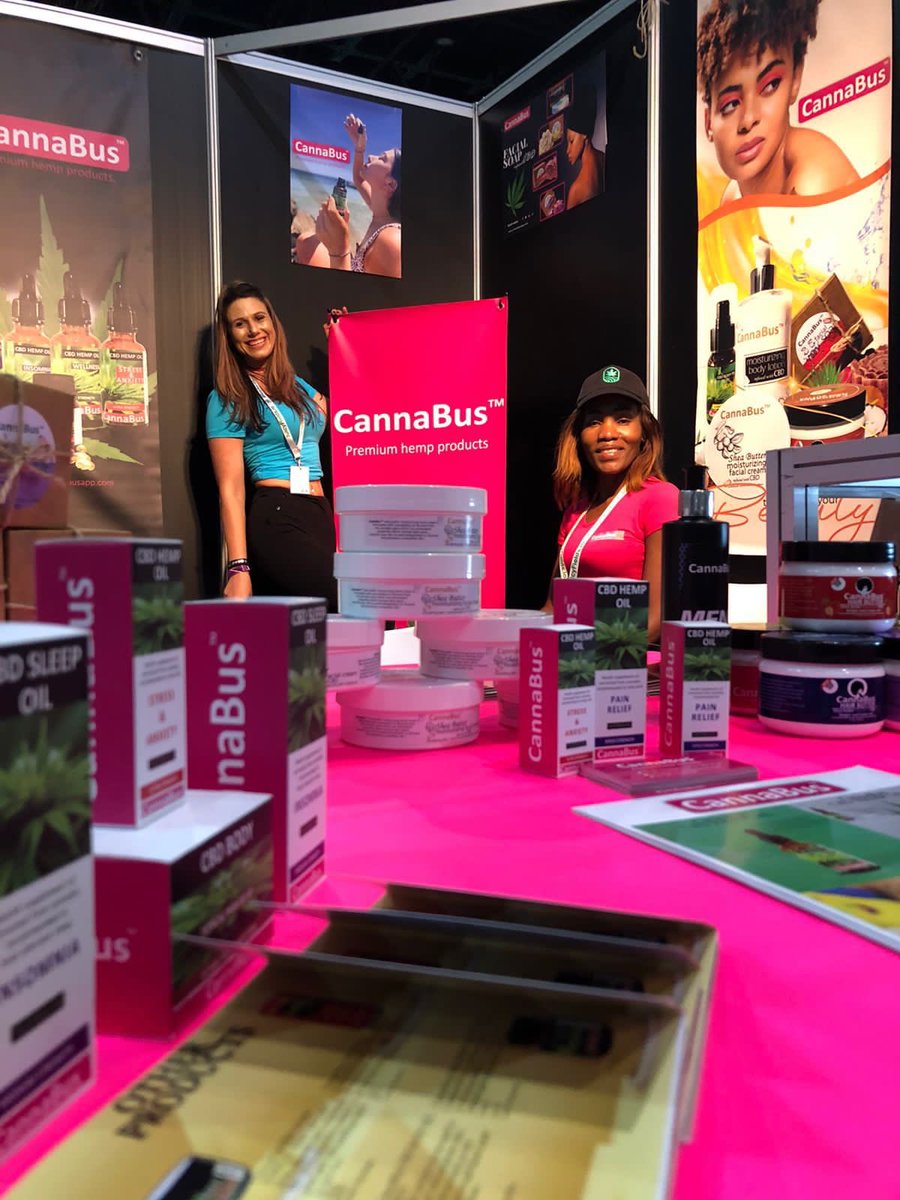 CannabusCompany's tweet photo. Day 2/4 #expo 

@WhatpainC #CBD #cbd #expo #CannabisCommunity #cannabisculture https://t.co/iIEU7bK33A