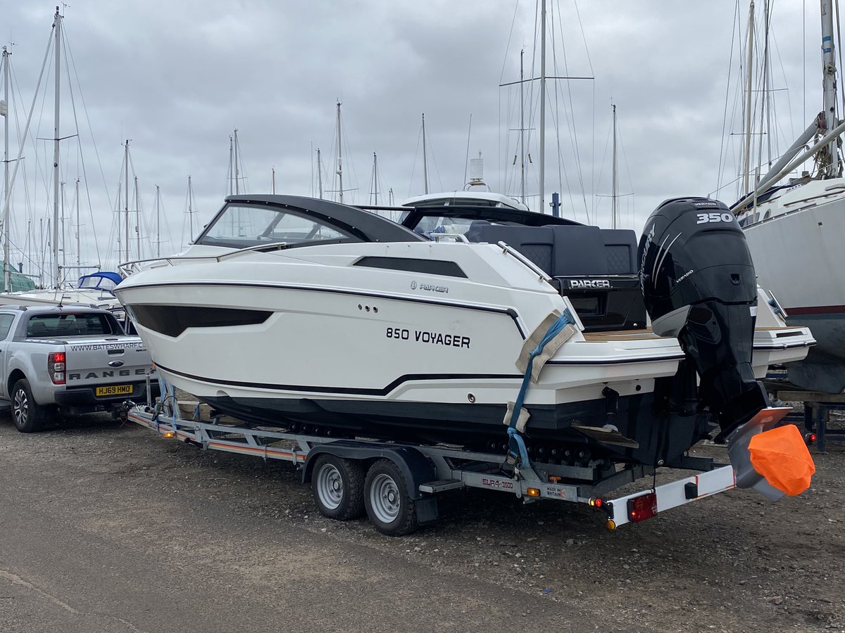 fairlinesoutham's tweet photo. Collected this 2021 Parker 850 Voyager today, we have just taken her back in part exchange, under 10 hours use, mint! Safely back in the yard and tucked up beside our stock F//LINE 33, going into the website over the weekend, southampton@bateseharf.co.Uk if you can’t wait! https://t.co/0NQiVVLtaj