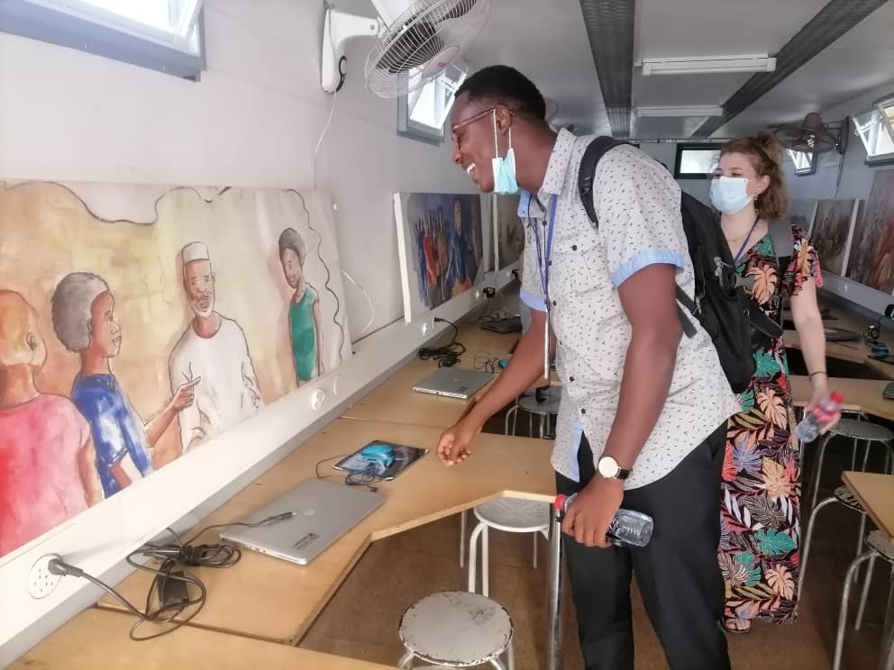 Re_FFAO's tweet image. #MakeAfrica :visite du #FabLab Mobile construit dans une remorque de 40 pieds et animé par @BLOLAB_BENIN et ses partenaires 
@DefkoLab
@Donifab1
@h_fablab
@BabyLabCI
@Tic4Ed
@fablab_s
#EdTechsummit21
#Edtech
@TiersLieuxEdu
@fablab_fr
@Agrilabivoire
@afristack
@senfablab
@WakatLab