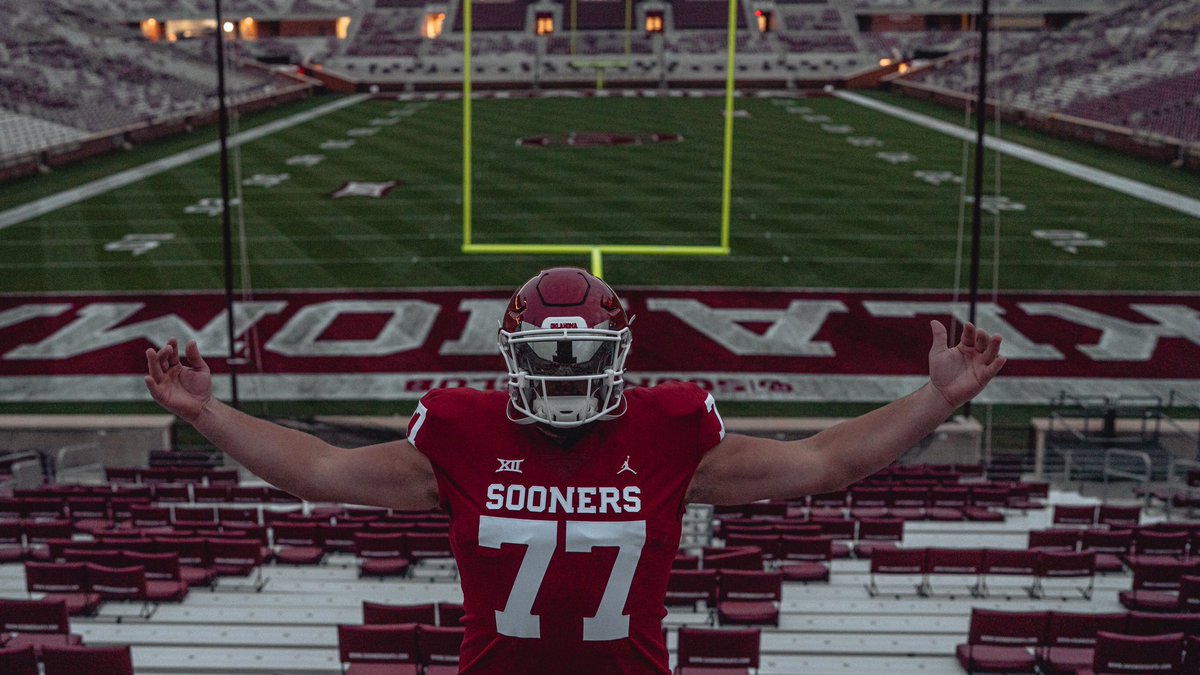 One last time for the seniors. #OUDNA