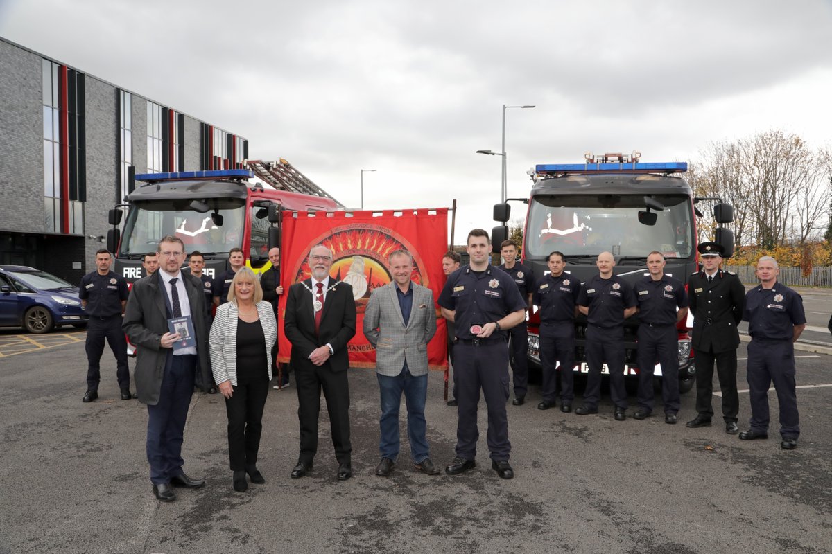fbunational's tweet photo. Today, we unveiled a Red Plaque for fallen Manchester firefighter Wilfred McLaughlan.

The plaque is at the site where the fire took place in 1972. It will ensure his bravery and sacrifice are remembered, and inform the community of what he gave.

Photo credit: Jason Lock https://t.co/H0QSF26Hfg