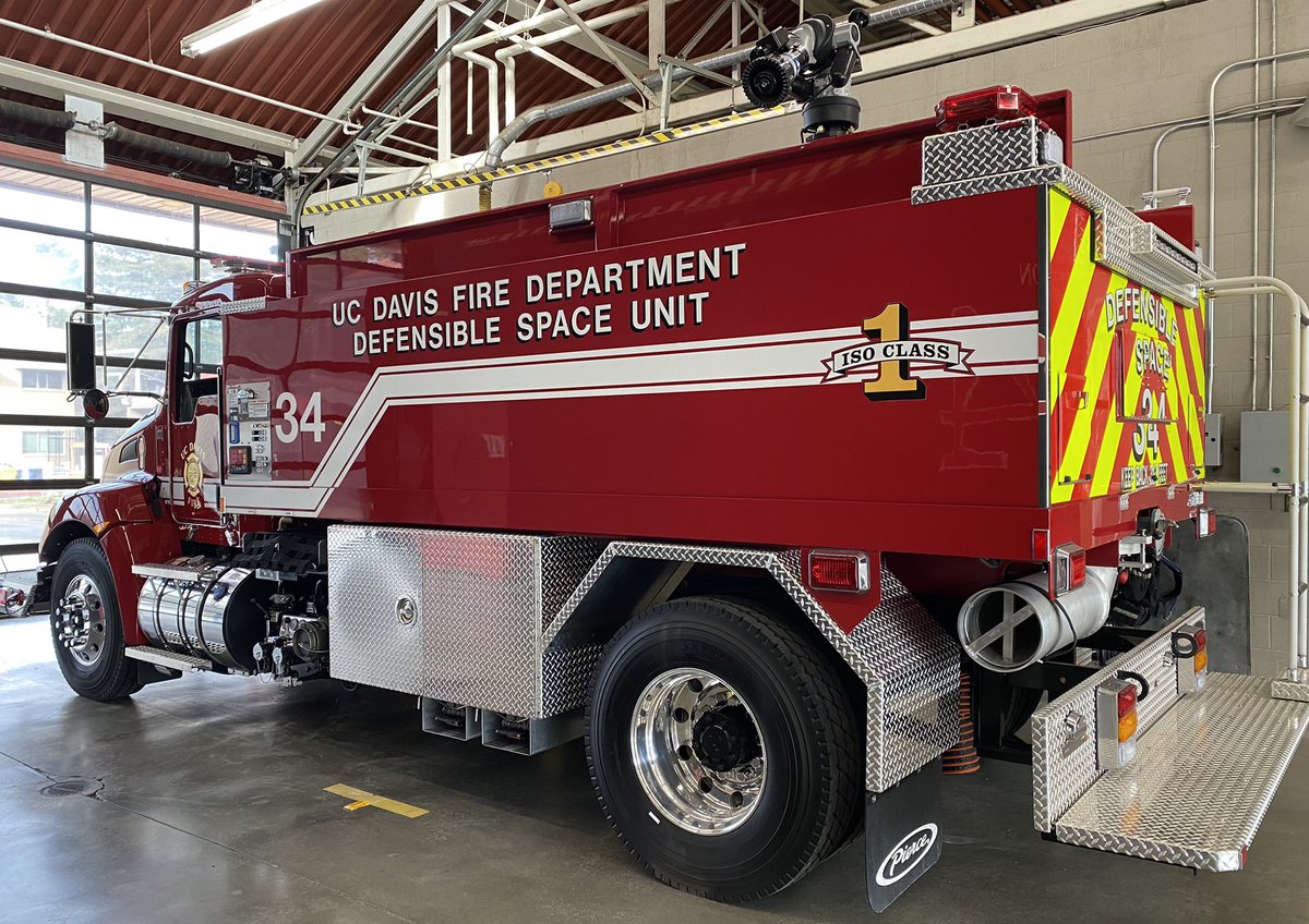 AngeliqueAshby's tweet image. Thank you @FireChiefT for the #UCDFD hat and more importantly for the opportunity to see @ucdavis students, career fire fighters, medics and command staff serving our collective community. @Chancellor_May you have so much to be proud of… @UCDAggieSquare #AggieAlum