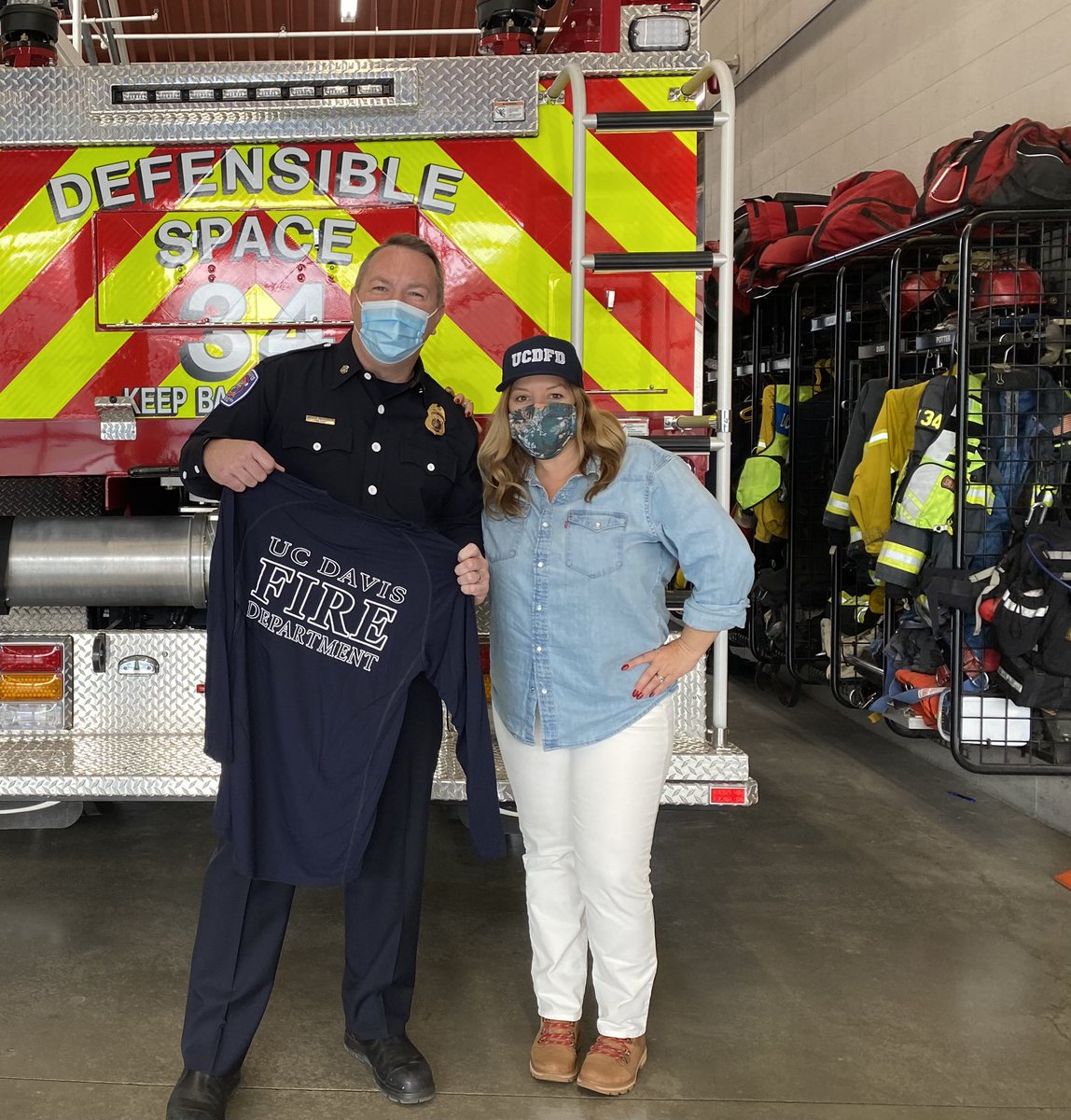 AngeliqueAshby's tweet image. Thank you @FireChiefT for the #UCDFD hat and more importantly for the opportunity to see @ucdavis students, career fire fighters, medics and command staff serving our collective community. @Chancellor_May you have so much to be proud of… @UCDAggieSquare #AggieAlum
