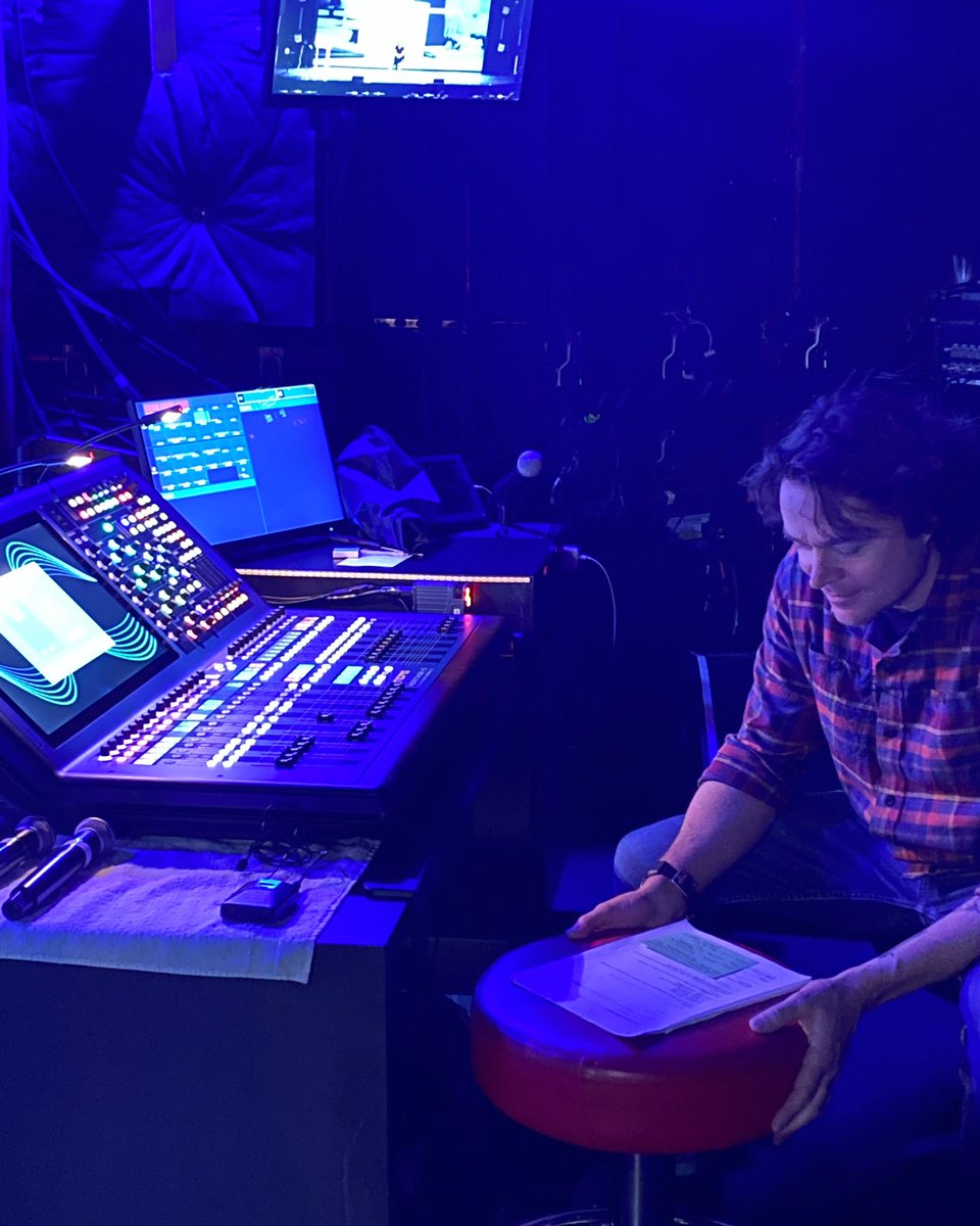 pfreblog's tweet photo. Mike behind the scenes day 2 #PFRECON2021 https://t.co/VUmRjNeaWY